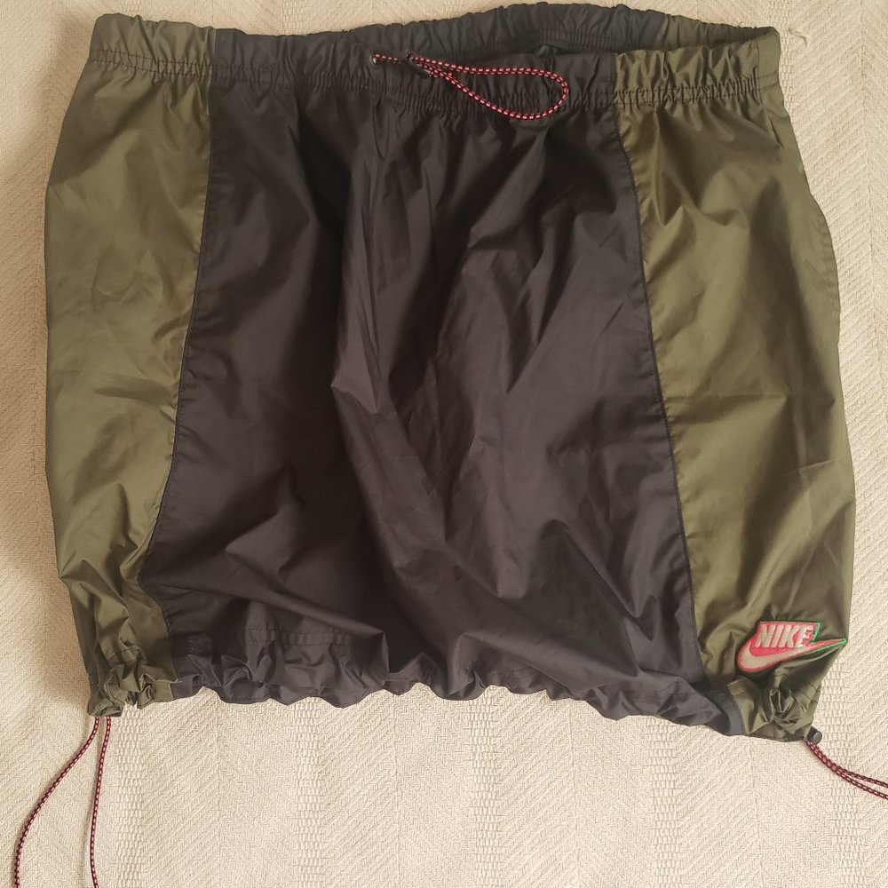 Nike Icon Clash Nylon Colorblock Drawstring Skirt, size large